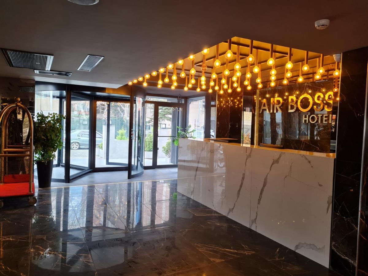 Отель Air Boss Airport And Fair 4*